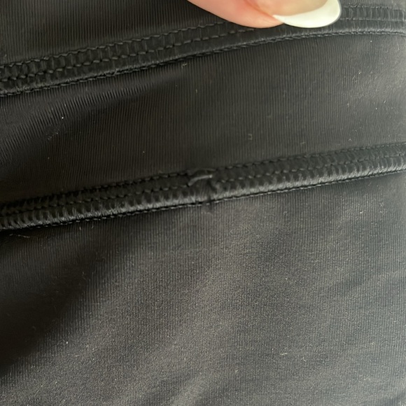 Lululemon Capri-Length workout leggings - Picture 4 of 5